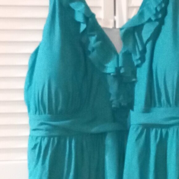 NWT Plus Size 28 Green Ruffled Swim Dress - Picture 2 of 4